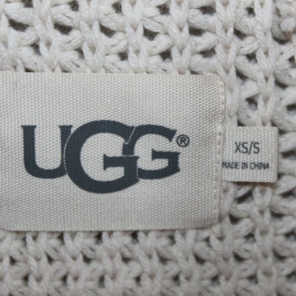 UGG Cable Knit Button Maribeth Cape Poncho Sweater Cream Size XS / S H12016 - Picture 4 of 12